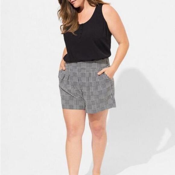 torrid Tops - Torrid Challis Henley Pocket Sleeveless Tank Size 4X
